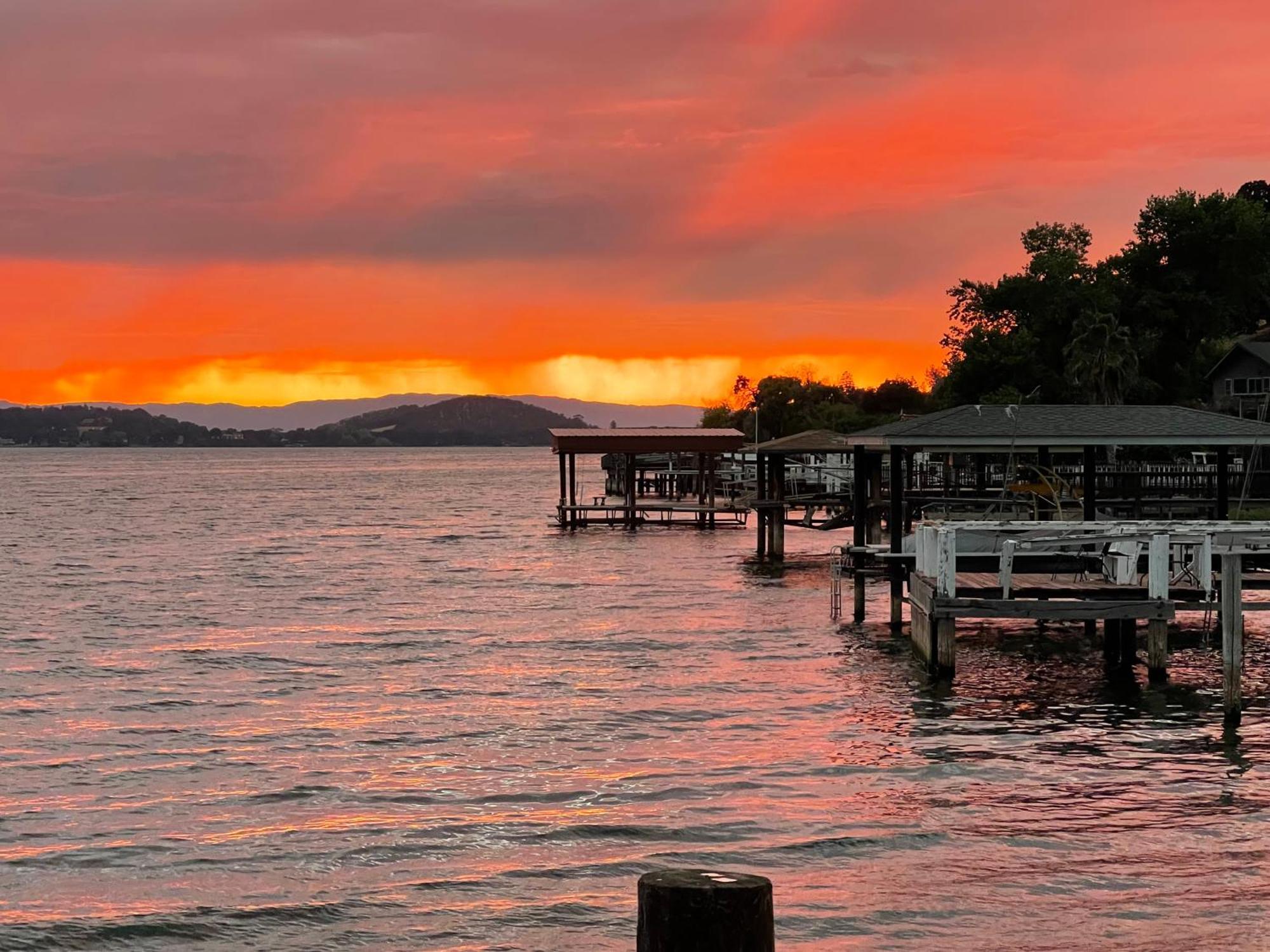 Omeo Clearlake Oaks Glenhaven Esterno foto